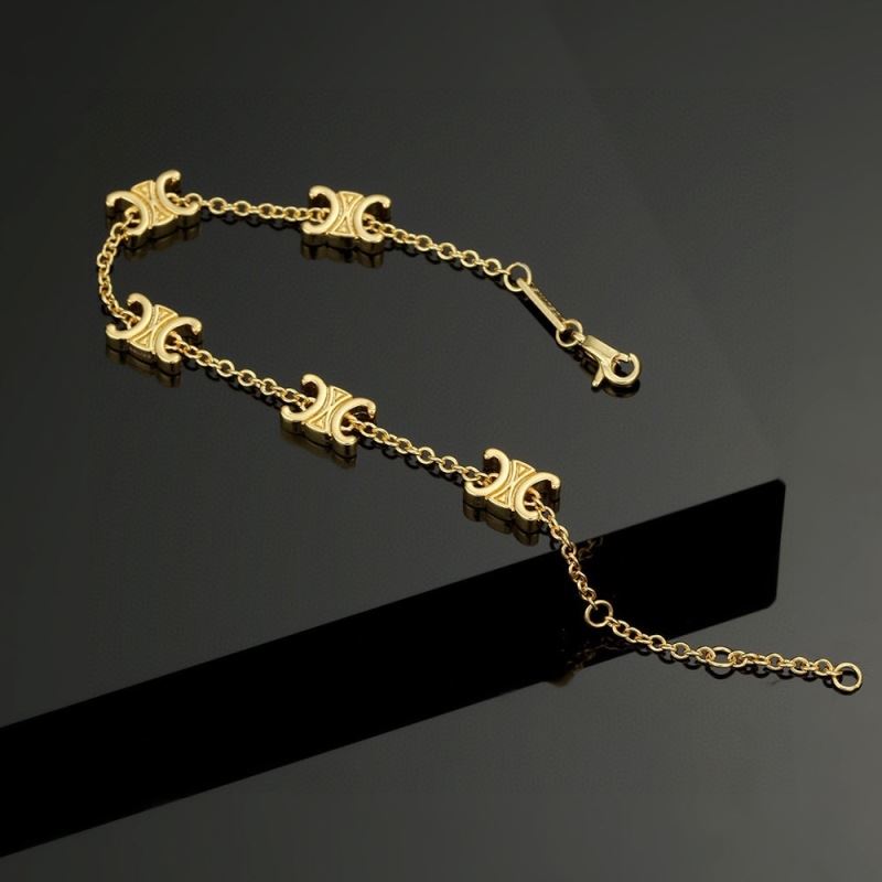 Ce1i*e necklaces